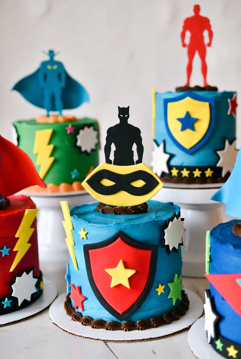 Super Hero Cakes (Party Favourites)